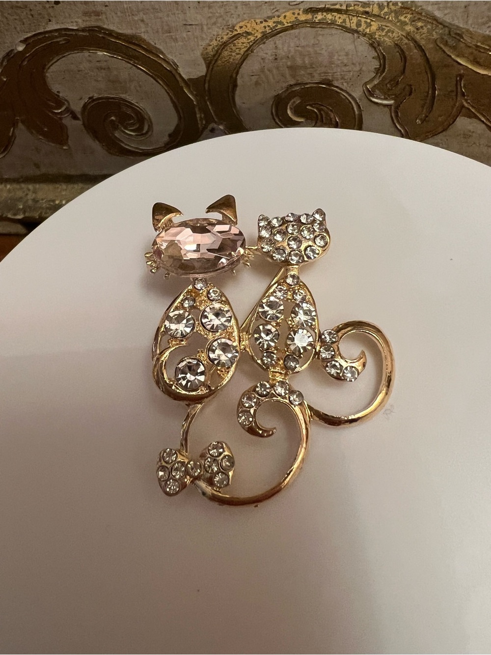 Gold Tone Pink Crystal Cat Brooch - New